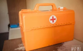 Во Владивостоке подростки разгромили обувной магазин и сломали палец продавщице