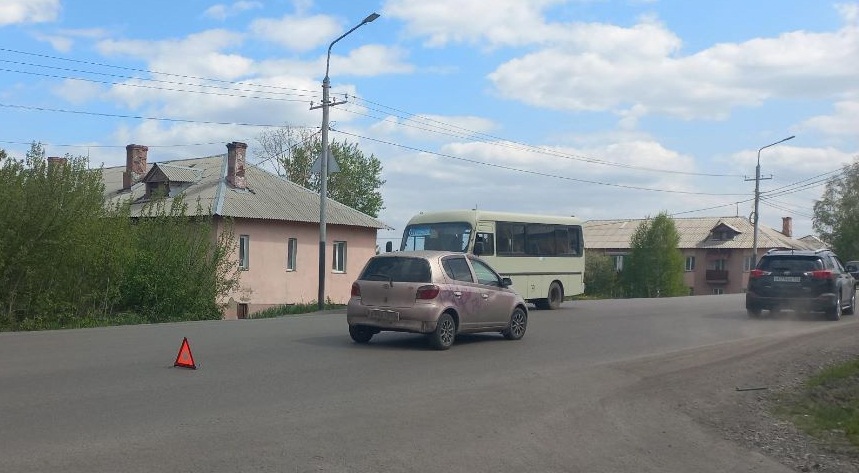 В Кузбассе четырёхлетний мальчик попал в больницу после наезда автомобиля