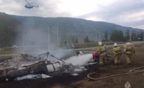 В МЧС назвали новое количество погибших при крушении вертолёта Ми-8 на Алтае 