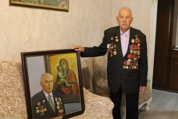 Фото: Мэр Кемерова поздравил с 98-летием ветерана ВОВ Григория Кузнецова 1