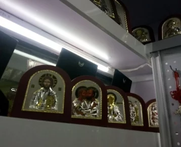Фото: Соцсети: реализуемые в православных храмах сувениры делают в Китае 1