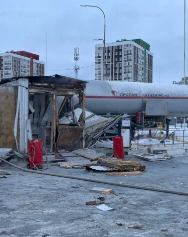 В Ханты-Мансийске на автозаправке прогремел взрыв