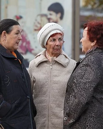 Бабушка обманула. У добросовестных покупателей всё чаще отбирают жильё в пользу жертв мошенников: как защититься