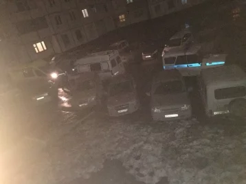 Фото: Очевидцы сообщают о кровавом ЧП в микрорайоне ФПК в Кемерове 31 марта 1