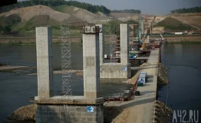Объездная дорога и новый мост через Томь, зона реновации и ремонт «трёшки»: мы объехали главные стройки Кемерова