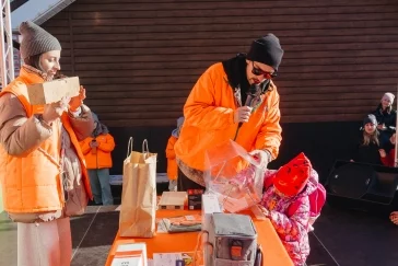 Фото: 10 000 новых деревьев в Новокузнецке: как прошёл масштабный экопраздник от Goodline 11