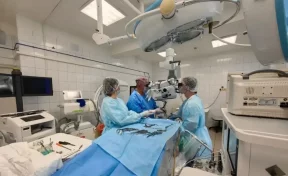 «Ювелирная операция»: кузбасские врачи спасли от инвалидности мужчину с опухолью в шее