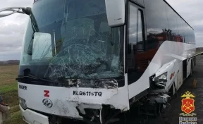 Один человек погиб в жёстком ДТП с автобусом в Кузбассе