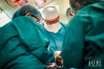 Фото: Кемеровские врачи удалили пациентке опухоль весом более 1 килограмма 1
