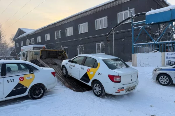 В Новокузнецке задержали автомобиль такси с неисправным рулевым управлением 