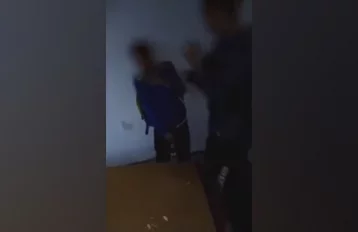 Фото: В Кузбассе подросток избивал ребёнка и снимал это на видео 1
