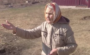 «Согласен, что это подвиг»: мэр Юрги отреагировал на сообщения о пожилой женщине, которая в одиночку убирала чужой мусор