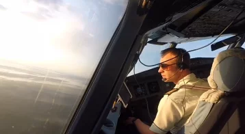 Фото: Пилот самолёта снял на видео посадку в Новокузнецке 1