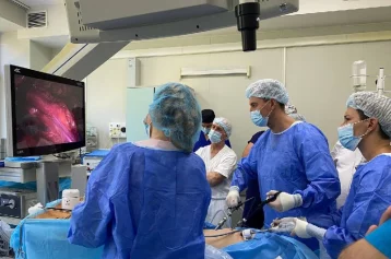 Фото: Кузбасские медики провели несколько операций в Южно-Сахалинске во время мастер-класса 1