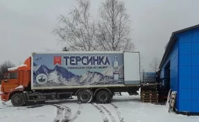 Кузбасскую минералку «Терсинка» отправили пострадавшим от паводка в Оренбургскую область