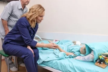 Фото: Елена Малышева рассказала о состоянии ребёнка, попавшего в ДТП на кузбасской трассе 1