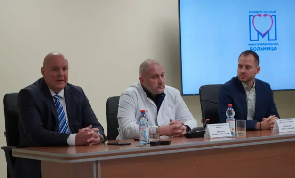 Оперирующий хирург, репродуктолог: в Междуреченской горбольнице рассказали о новом главвраче