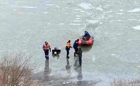 В Кузбассе рыбак провалился под неокрепший лёд на реке и утонул