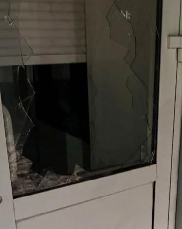 В Кузбассе мужчина попытался вынести из салона сотовой связи 20 смартфонов