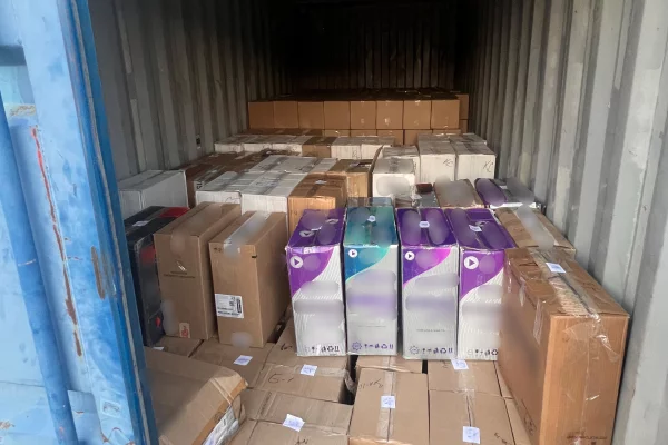 В Кузбассе таможня изъяла у продавцов почти 160 тысяч пачек контрафактных сигарет