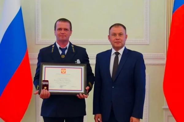 Губернатор Кузбасса наградил горняков «СУЭК-Кузбасс» государственными и региональными знаками отличия