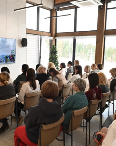 Фото: <a href=https://ako.ru/news/detail/v-kuzbasse-startoval-mezhdunarodnyy-kongress-zhenshchin-predprinimateley-turizm-i-kreativnaya-ekonom#group-1>Администрация правительства Кузбасса</a>