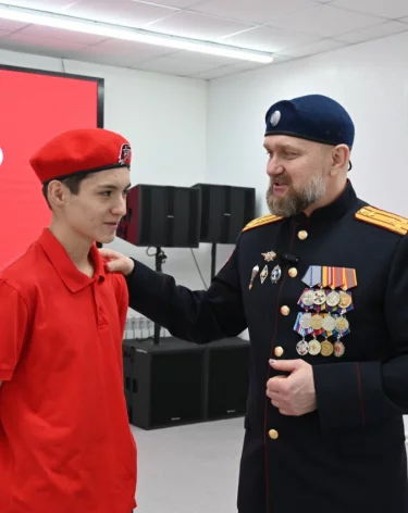 Школьник из Кузбасса стал двухмиллионным участником движения «Юнармия»