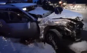 В серьёзном ДТП на кузбасской трассе один человек погиб и трое пострадали
