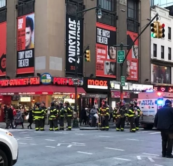 Фото: Взрыв и пожар на Манхэттене попали на видео 1