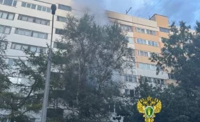В Санкт-Петербурге при пожаре в многоквартирном доме погиб человек