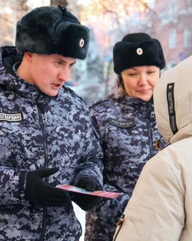 Росгвардейцы побеседуют с жителями Кузбасса о безопасности