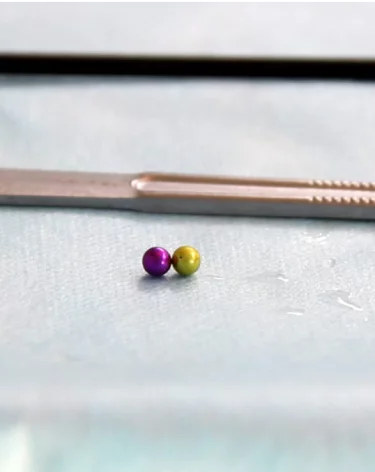 В Кузбассе годовалая девочка проглотила 24 магнитных шарика 