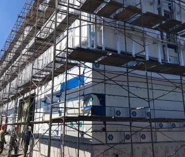Фото: Глава Новокузнецка проверил ход строительства ледового дворца 3