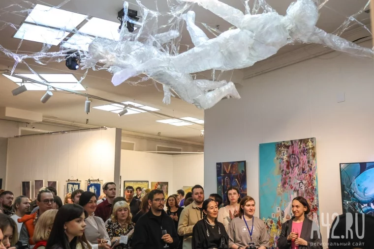 Фото: «Я сам центр»: почему выставка «Периферия» в Кемерове вообще не про окраину 3