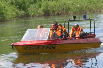 Фото: В Кемерове спасатели начали дежурить на озере Красном 1