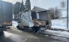 В Ярославской области автобус со школьниками попал в ДТП с грузовиком
