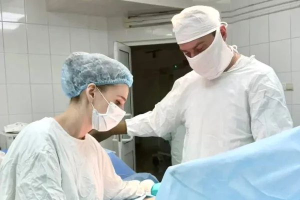 Кузбассовцу удалили почку из-за гигантского камня