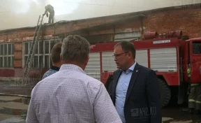 Илья Середюк прибыл на место крупного пожара в Кемерове