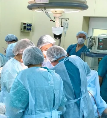 Фото: В Кемерове врачи трёх больниц спасли беременную женщину со злокачественной опухолью 1