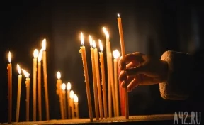 Священник сгорел заживо, зажигая свечи перед службой