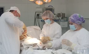 В Кузбассе врачи удалили пациенткам огромные опухоли весом более 50 килограммов 