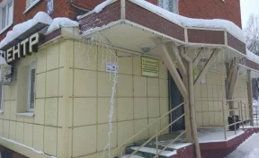 В кузбасском городе вандал повредил новогоднюю гирлянду