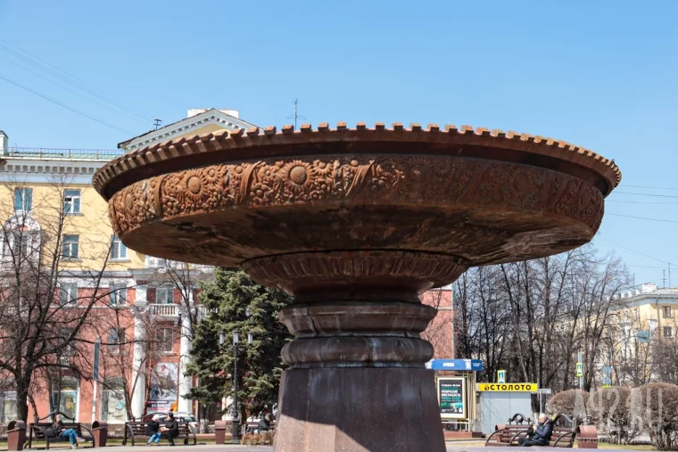 Фото: В Кемерове началась расконсервация фонтанов, их запустят 1 мая 6