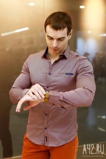 Летние мужские зауженные брюки. Состав: 97% хлопка, 3% лайкры. Производство – Турция. Цена – 2 700 рублей