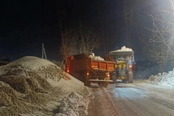 Из Кемерова за сутки вывезли почти 27 тысяч кубометров снега