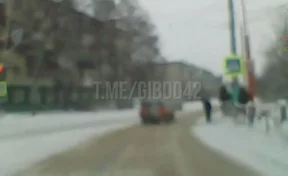 В Ленинске-Кузнецком на пешеходном переходе сбили 10-летнего ребёнка 