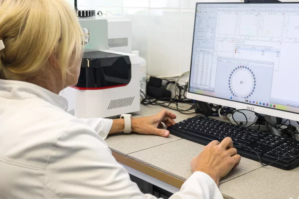 Вакцины нет, но правила работают