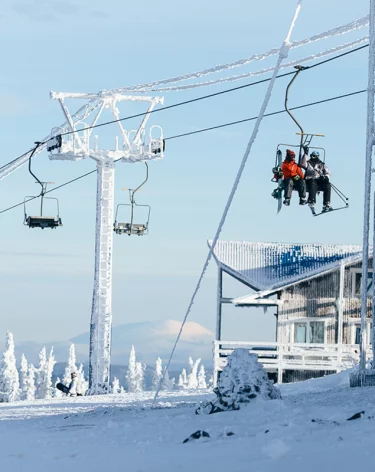 В Шерегеше часть подъёмников приостановила работу из-за погоды