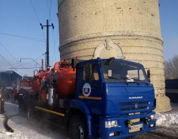 Фото: В Кузбассе авария оставила без воды 1600 абонентов и три детских сада 1