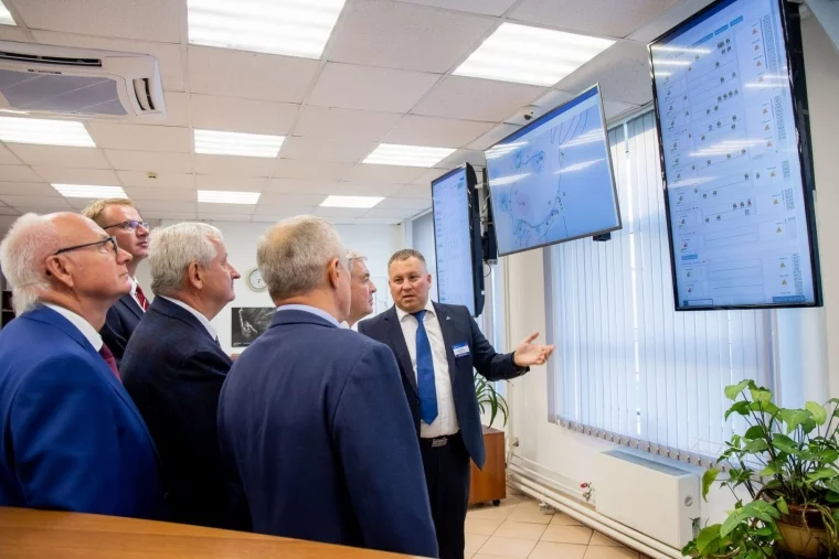 Фото: Посол Республики Беларусь в России посетил разрез «Берёзовский» 7